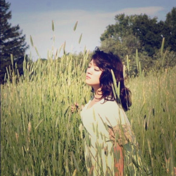 Meet your Posher, Kat - Picture 1 of 1